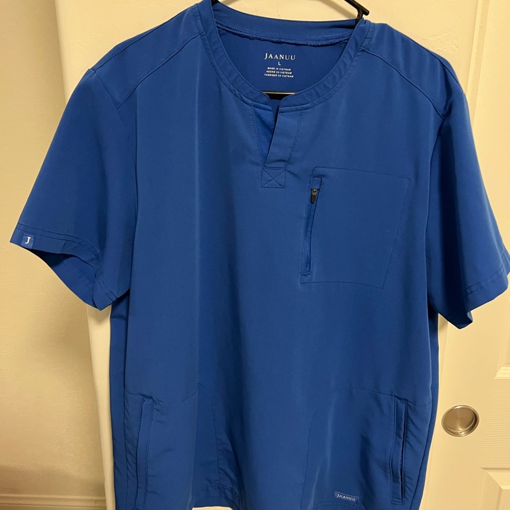 Jaanuu Scrub Top (Royal Blue)